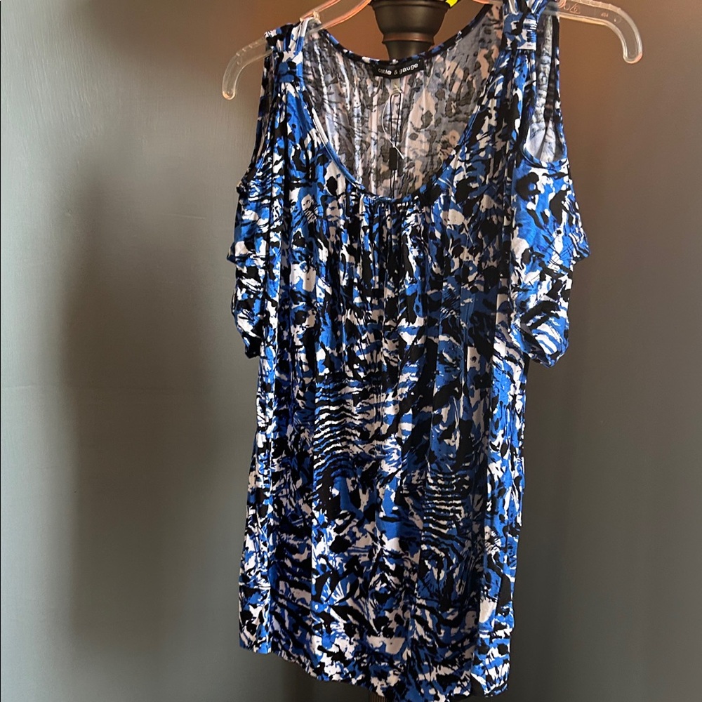 Cable & Gauge Blue and Black Patterned Blouse
